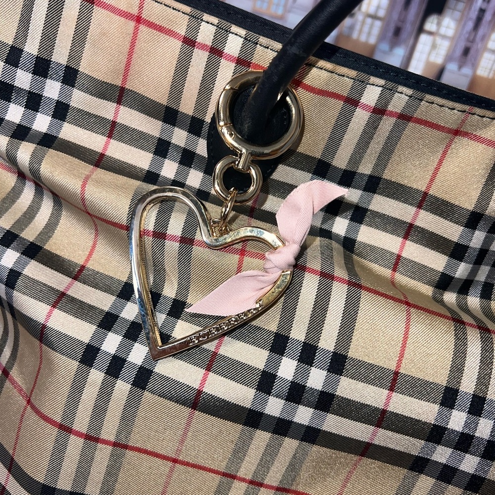 Burberrys nova check tote with Burberry charm - Picture 4 of 11
